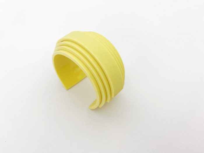 bracciale giallo plexi shock design originale