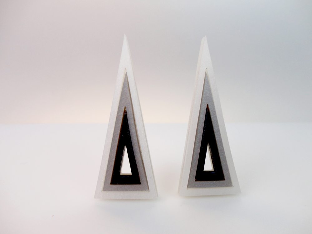 Ermete | White Triangle Earrings 4