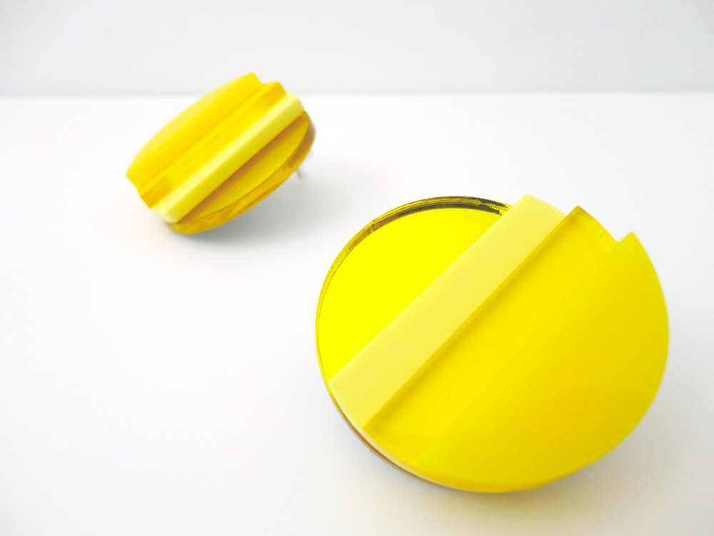 yellow acrylic round buttons