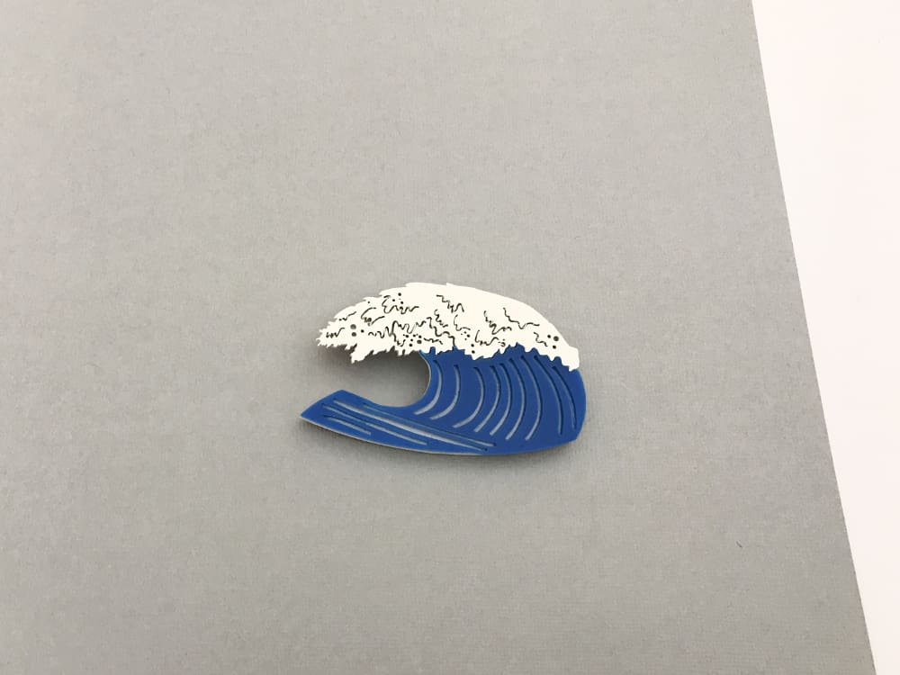 hokusai wave acrylic brooch