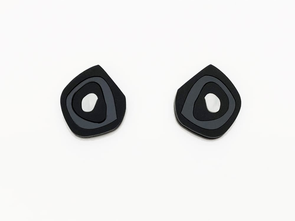 dark design earrings