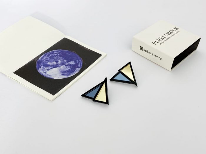 dark triangle earrings by plexi shock