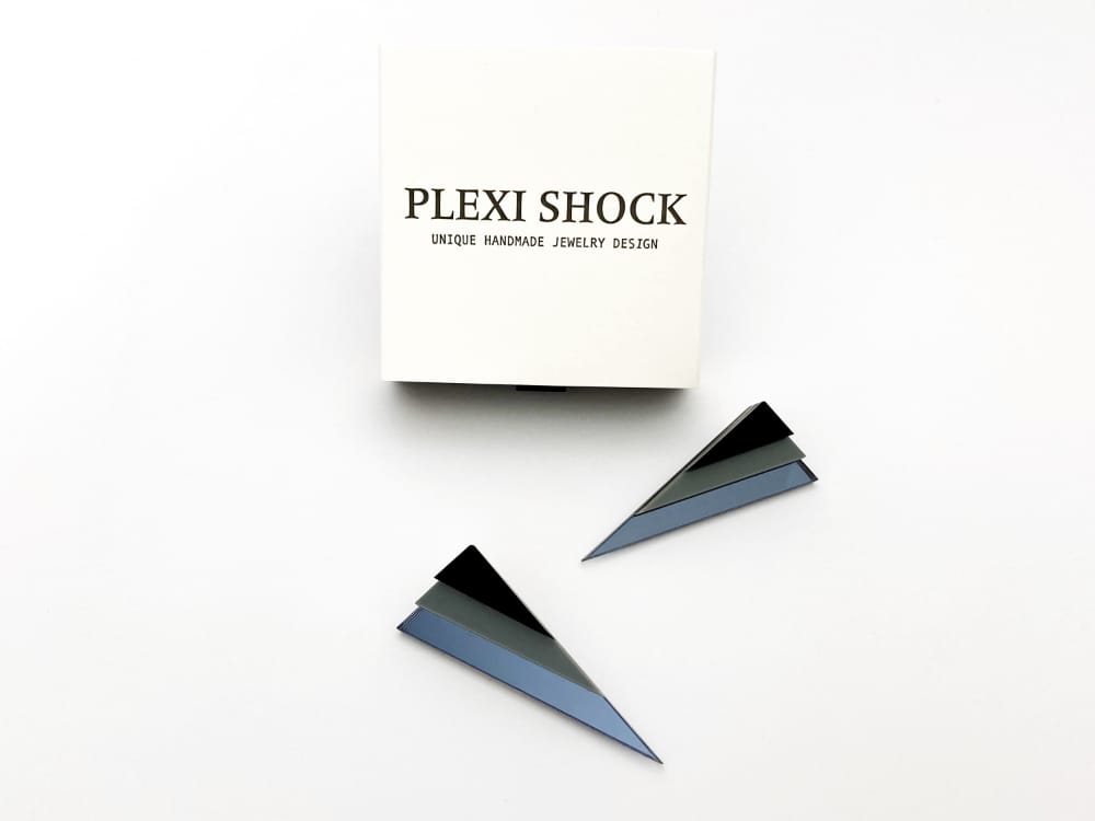 dark triangle earrings by plexi shock